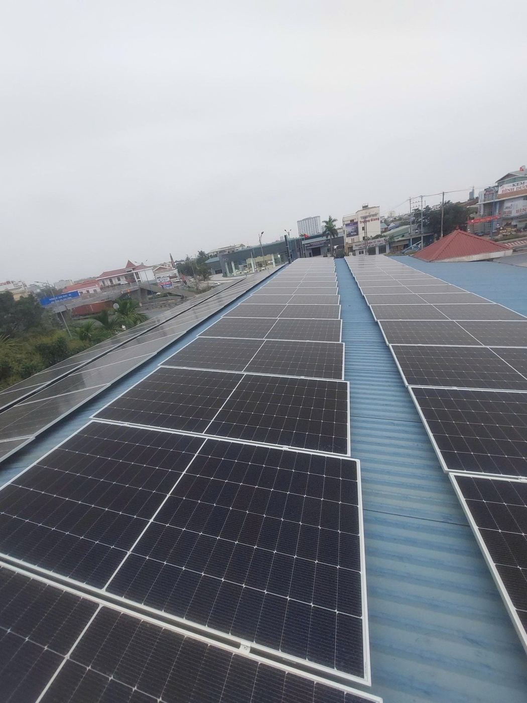 Hệ 100 kWp trên mái Công ty TNHH Bạch Đằng, Hải Dương — iGreen thi công 03/2025.